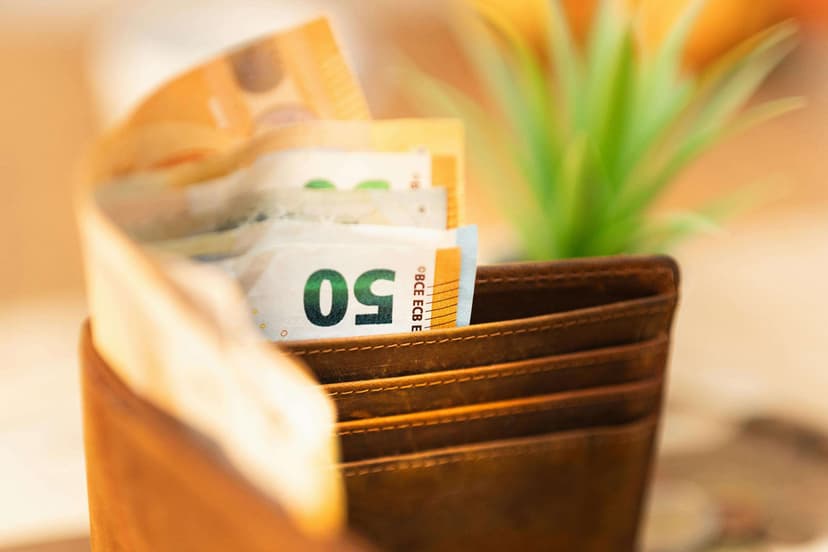 Plafond livret A 2026 : Taux, règles et alternatives